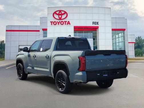 06x3 2026 Toyota Tundra SR5
