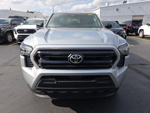 2025 Toyota Tacoma SR