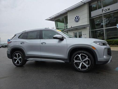 Silver Metallic 2025 Volkswagen Tiguan 2.0T SE 4MOTION