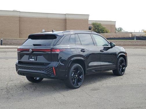 2025 Volkswagen Tiguan 2.0T SE R-Line Black 4MOTION