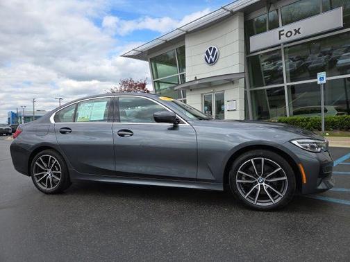 Mineral Gray Metallic 2020 BMW 330 xDrive