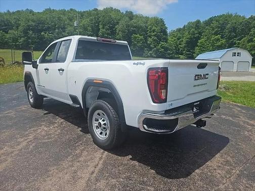 2025 GMC Sierra 2500 Base