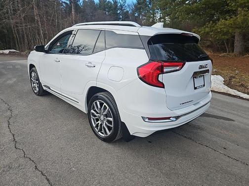2023 GMC Terrain Denali