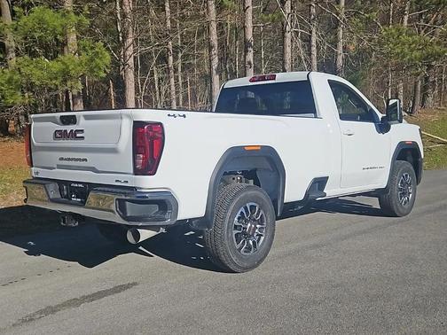 2026 GMC Sierra 2500 SLE