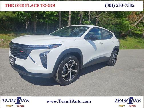 Summit White 2024 Chevrolet Trax FWD 1RS