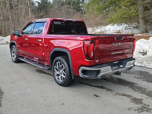 2022 GMC Sierra 1500 SLT