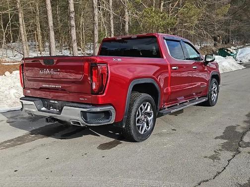 2022 GMC Sierra 1500 SLT