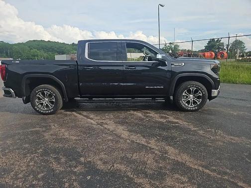 2025 GMC Sierra 1500 SLE