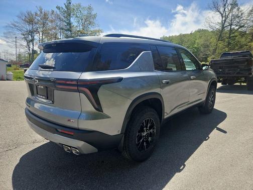 Sterling Gray Metallic 2026 Chevrolet Traverse AWD Z71