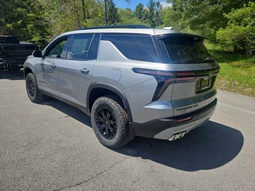 Sterling Gray Metallic 2026 Chevrolet Traverse AWD Z71