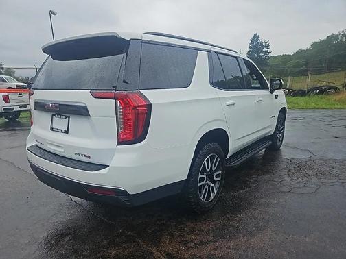 2023 GMC Yukon AT4