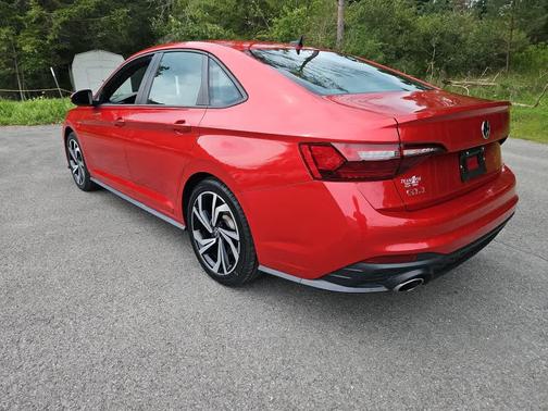 RED 2022 Volkswagen Jetta GLI 2.0T Autobahn