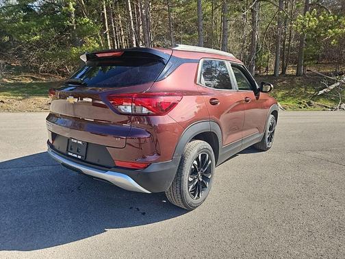 Mahogany Red Metallic 2023 Chevrolet Trailblazer LT