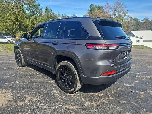 2024 Jeep Grand Cherokee Altitude