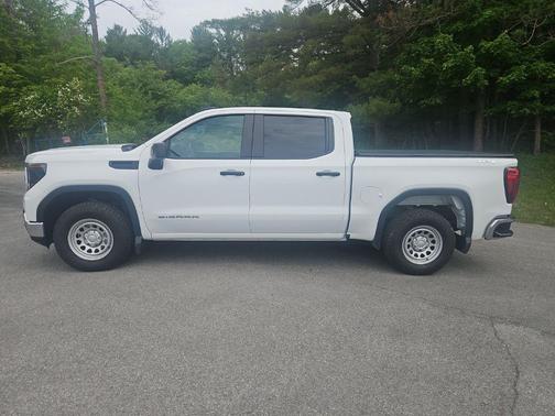 Summit White 2024 GMC Sierra 1500 Pro