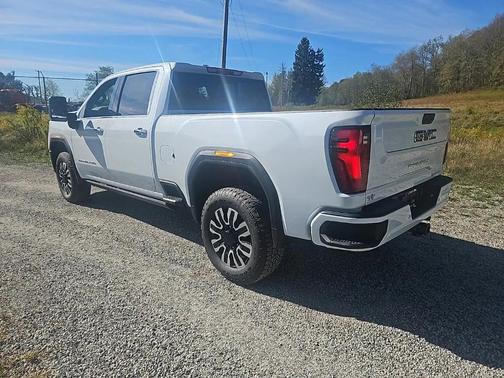 2026 GMC Sierra 3500 Denali