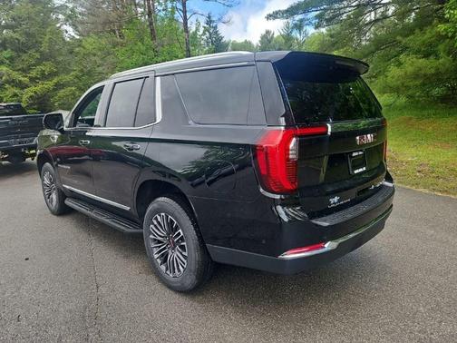 Onyx Black 2026 GMC Yukon 4WD Elevation