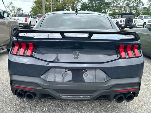 2024 Ford Mustang DARK HORSE