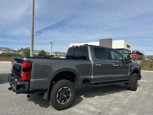 2024 Ford F-250 PLATINUM