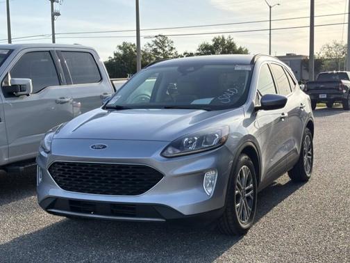 ICED BLUE SILVER METALLIC 2022 Ford Escape SEL