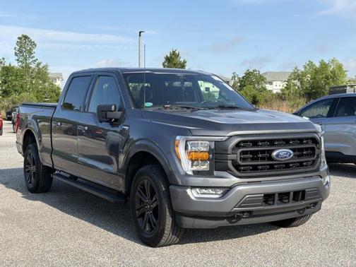 CARBONIZED GRAY METALLIC 2022 Ford F-150 XLT