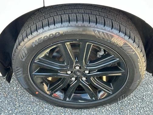 2022 Ford Edge ST-LINE