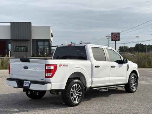 OXFORD WHITE 2023 Ford F-150 XL