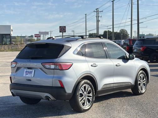 ICED BLUE SILVER METALLIC 2022 Ford Escape SEL