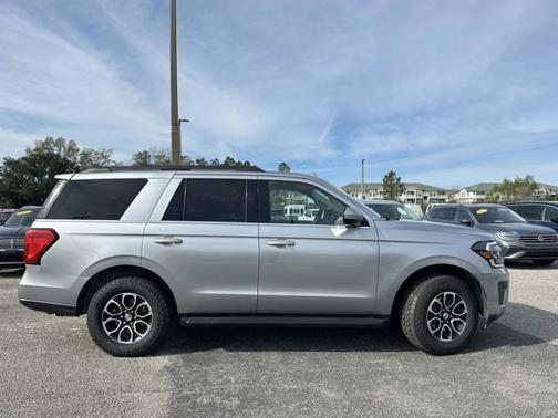 2024 Ford Expedition XLT