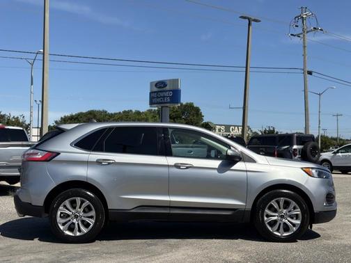 ICONIC SILVER 2024 Ford Edge TITANIUM
