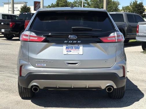 ICONIC SILVER 2024 Ford Edge TITANIUM