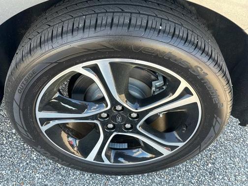 2024 Ford Edge ST
