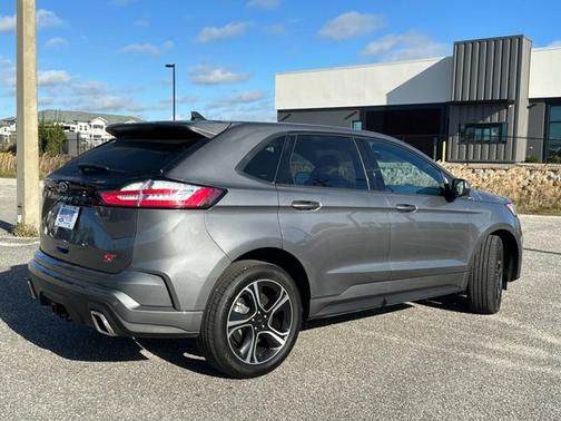 2024 Ford Edge ST