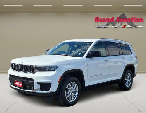 Bright White Clearcoat 2023 Jeep Grand Cherokee L Laredo