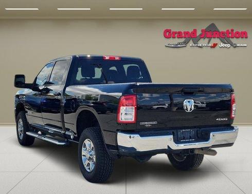 Diamond Black 2024 RAM 2500 Big Horn