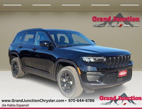 2025 Jeep Grand Cherokee Laredo