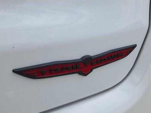 Bright White Clearcoat 2023 Jeep Compass Trailhawk