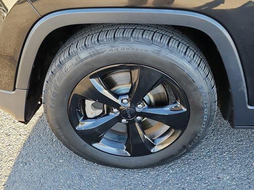 2016 Jeep Cherokee Altitude