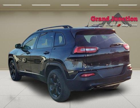 2016 Jeep Cherokee Altitude