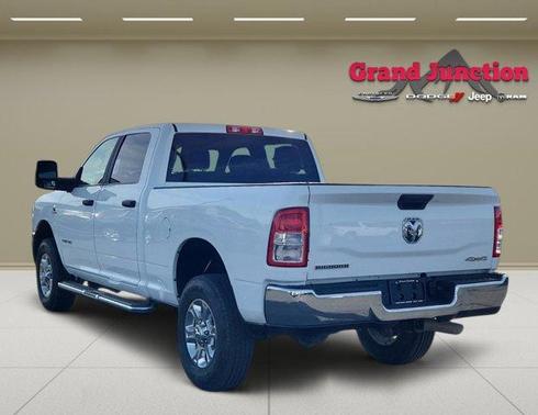 Bright White Clearcoat 2024 RAM 2500 Big Horn