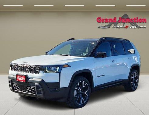 Bright White Clearcoat 2026 Jeep Cherokee Overland