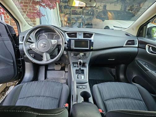 Super Black 2019 Nissan Sentra SV