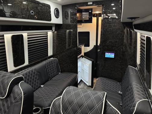 2025 Mercedes-Benz Sprinter 3500XD High Roof