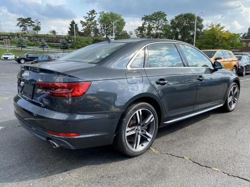 Photo 5 of 34 of 2017 Audi A4 2.0T Premium Plus