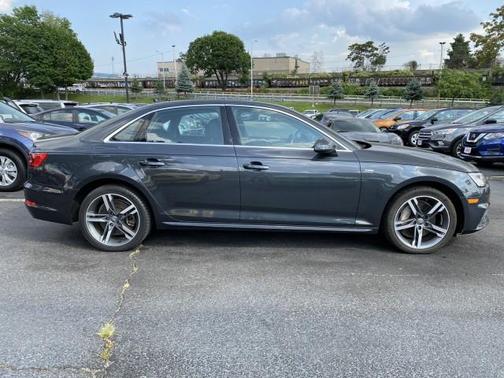 Photo 4 of 34 of 2017 Audi A4 2.0T Premium Plus