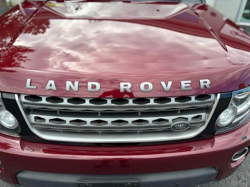 2016 Land Rover LR4 Base