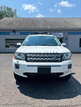 Fuji White 2014 Land Rover LR2 HSE Sport Utility 4D