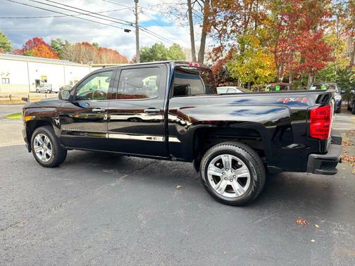 2018 Chevrolet Silverado 1500 Custom