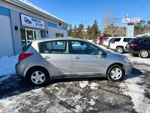 2012 Nissan Versa 1.8 S
