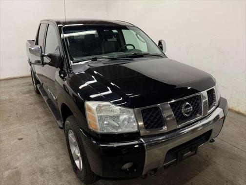 2005 Nissan Titan LE Crew Cab